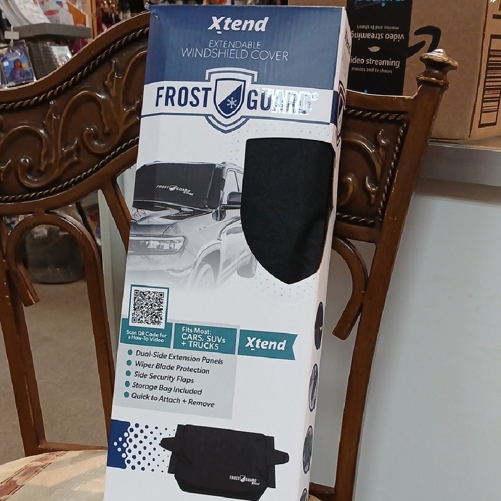 FrostGuard Extendable Windshield Cover - Black
